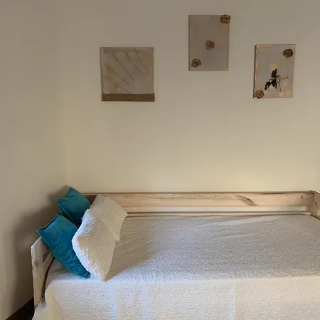 Charming Cozy Retreat - Terrace & Private Balcony Alojamento de Acomodação e Pequeno-almoço 4*